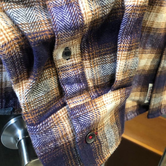 🆕Flag and Anthem Men’s Flannel Long Sleeve Single Pocket ~ Size Medium - Picture 6 of 7